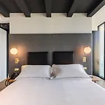 Maisonme Boutique (adults Only) Μπαρντολίνο