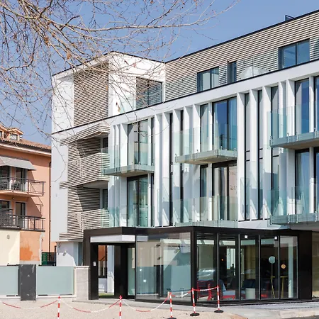 Maisonme Boutique (adults Only) ホテル 4*