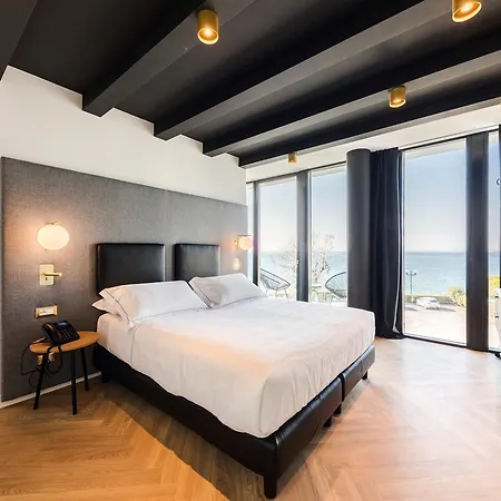 Maisonme Boutique (adults Only) 4*