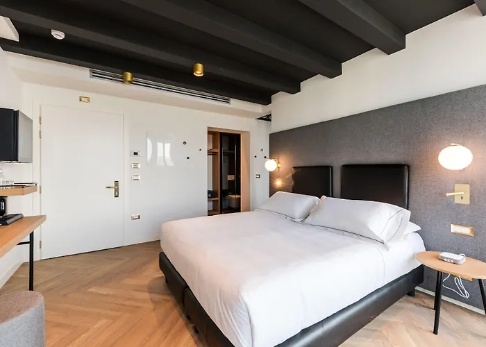 فندق Maisonme Boutique (adults Only) 4*