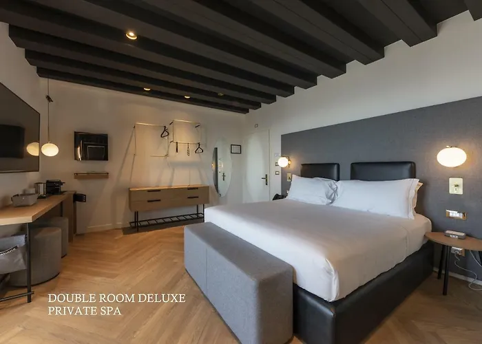 Maisonme Boutique (adults Only) فندق